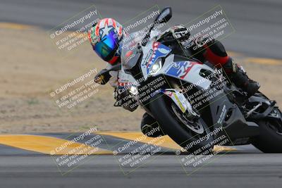 media/Jan-14-2023-SoCal Trackdays (Sat) [[497694156f]]/Turn 10 (1050am)/